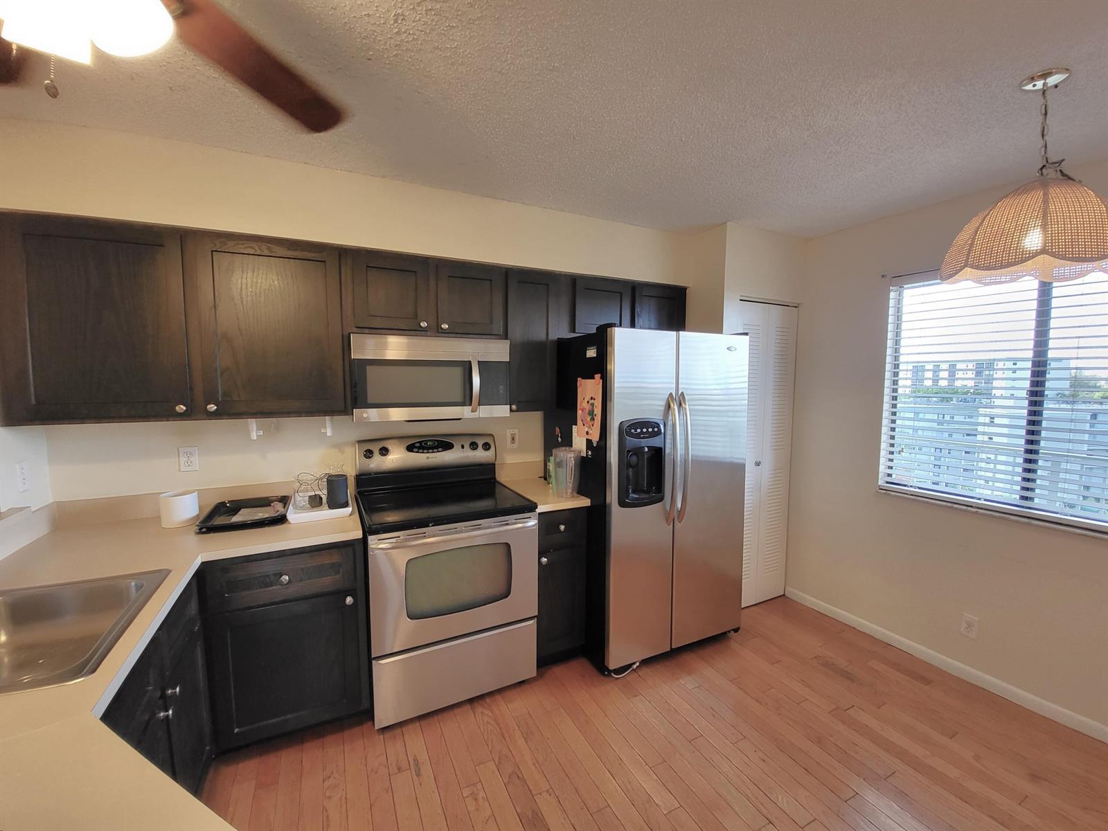 2232 N CYPRESS BEND Drive # 707, Pompano Beach FL 33069