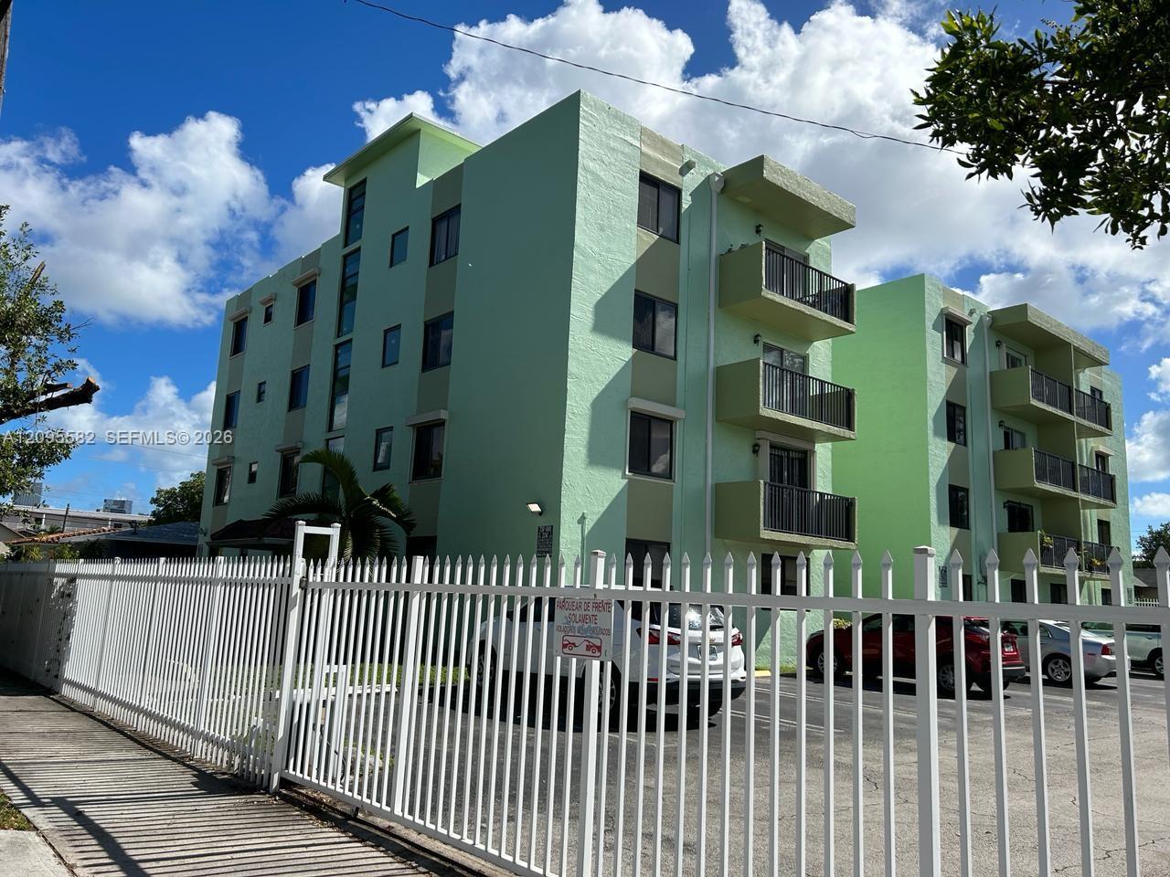 1530 SW 2nd St # 104, Miami FL 33135