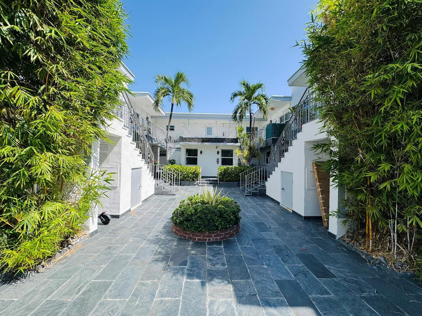 935 8TH Street # 18, Miami Beach FL 33139