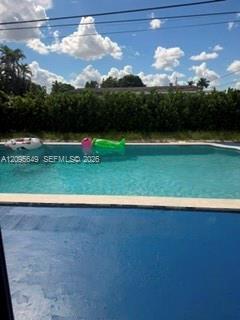 5760 W 14th Ave, Hialeah FL 33012
