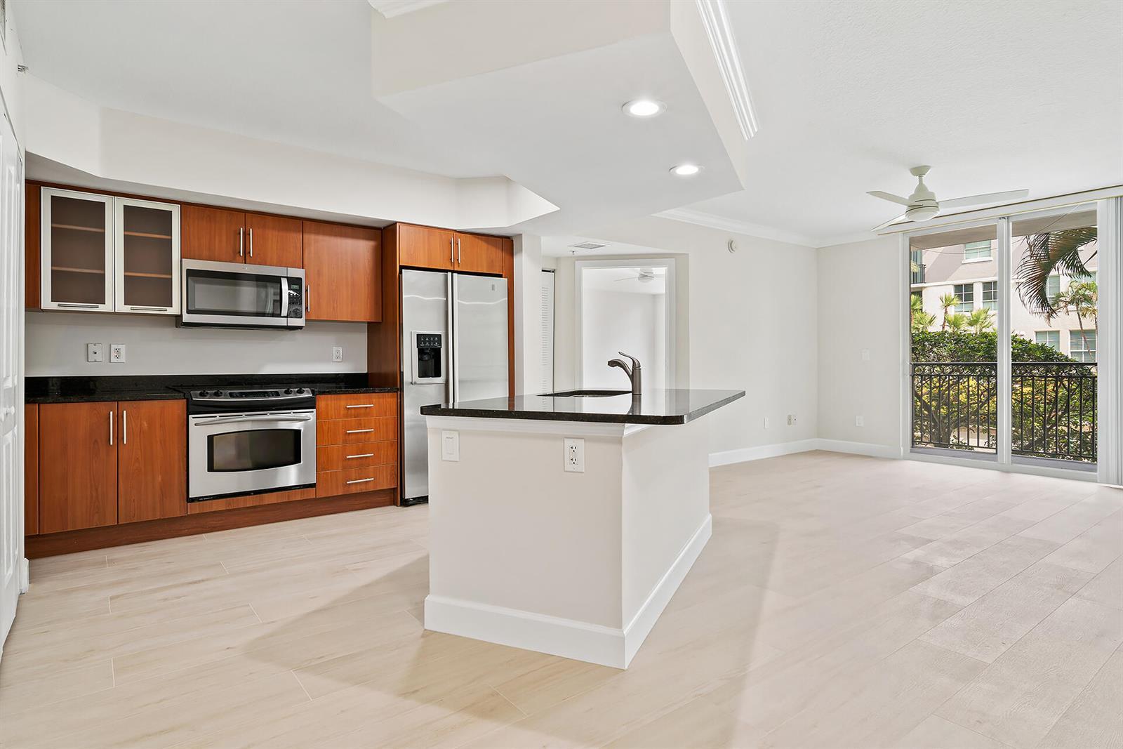 600 S Dixie Highway # 636, West Palm Beach FL 33401
