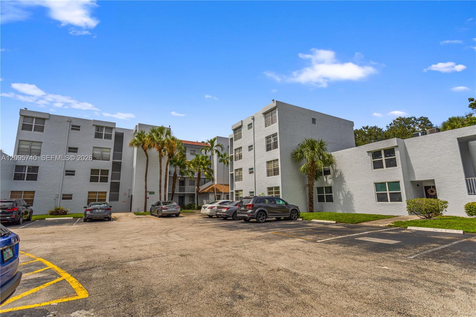 9400 Live Oak Pl # 103, Davie FL 33324