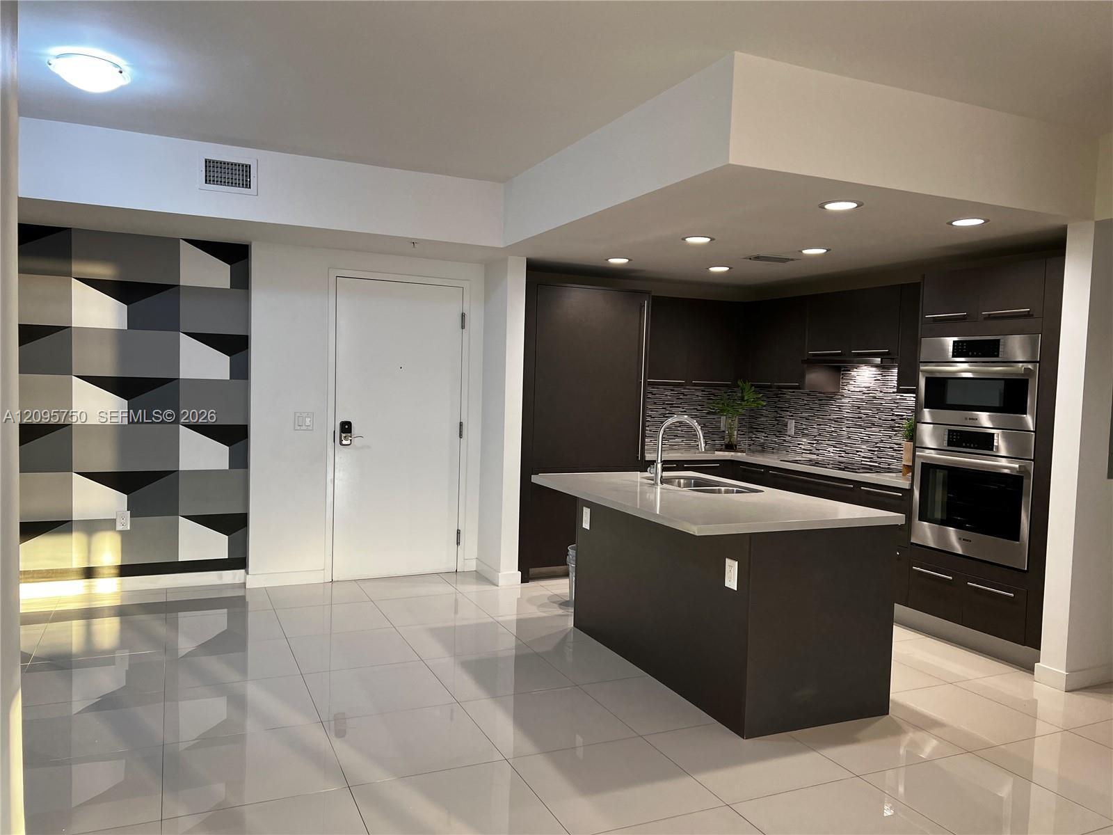 7825 NW 107th Ave # 312, Doral FL 33178