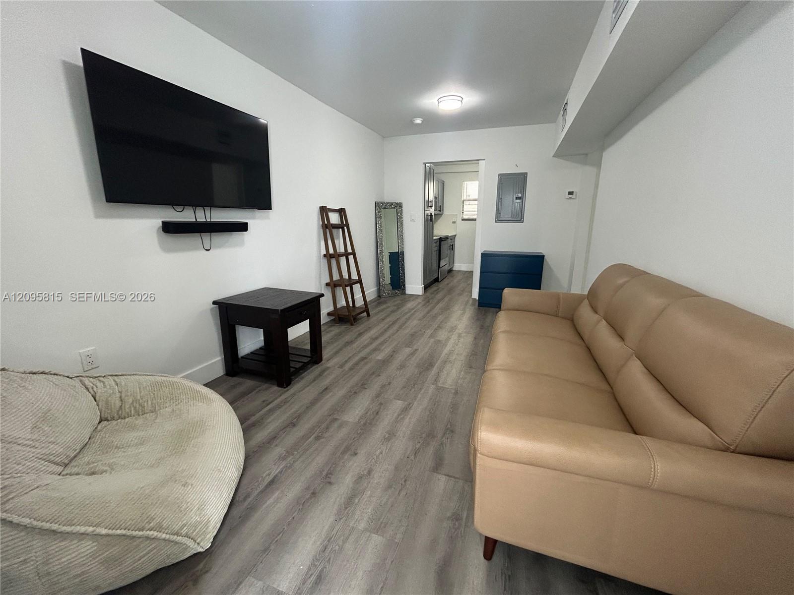 628 SW 21st Ave # 1, Miami FL 33135