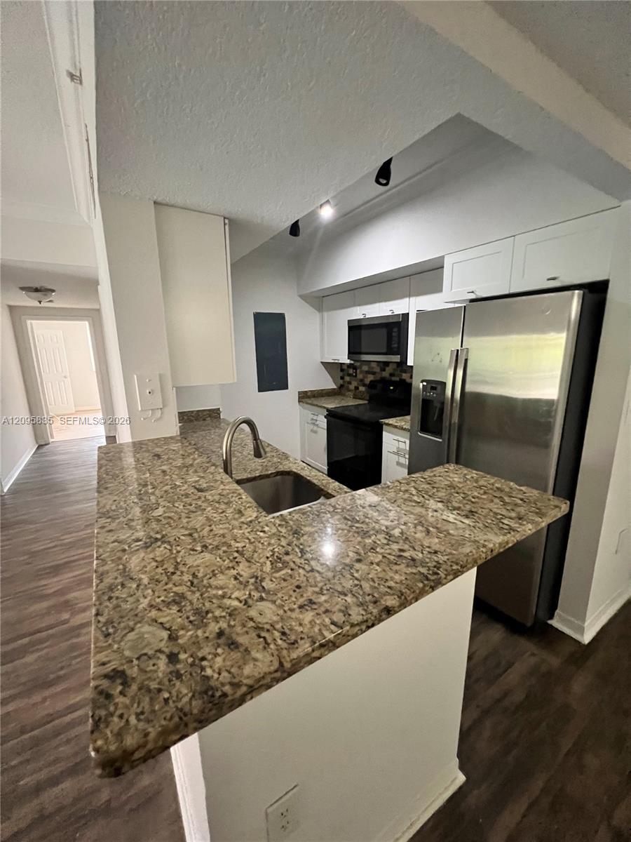 230 SW 117th Ter # 11207, Pembroke Pines FL 33025