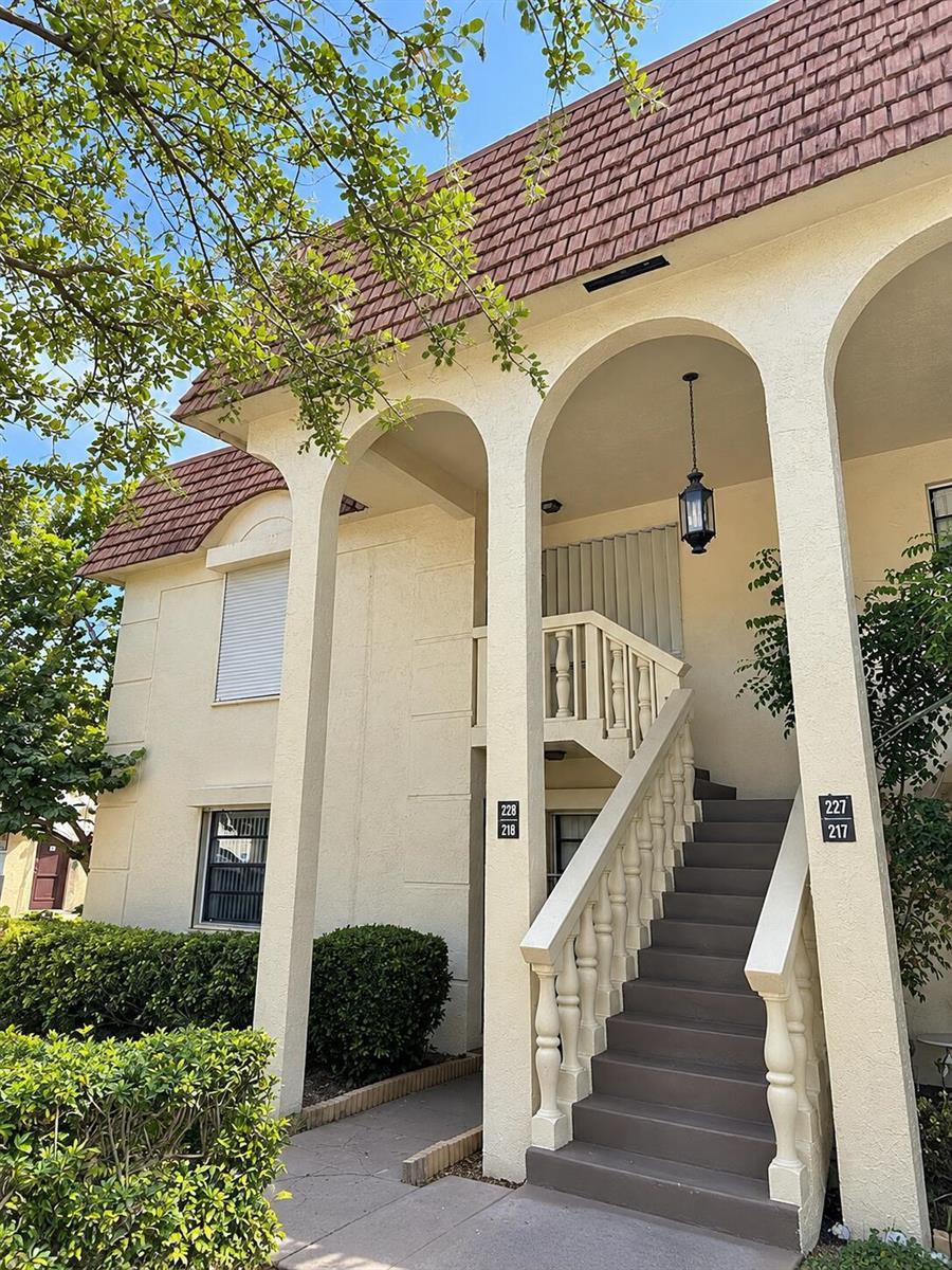 138 S CYPRESS Road # 218, Pompano Beach FL 33060