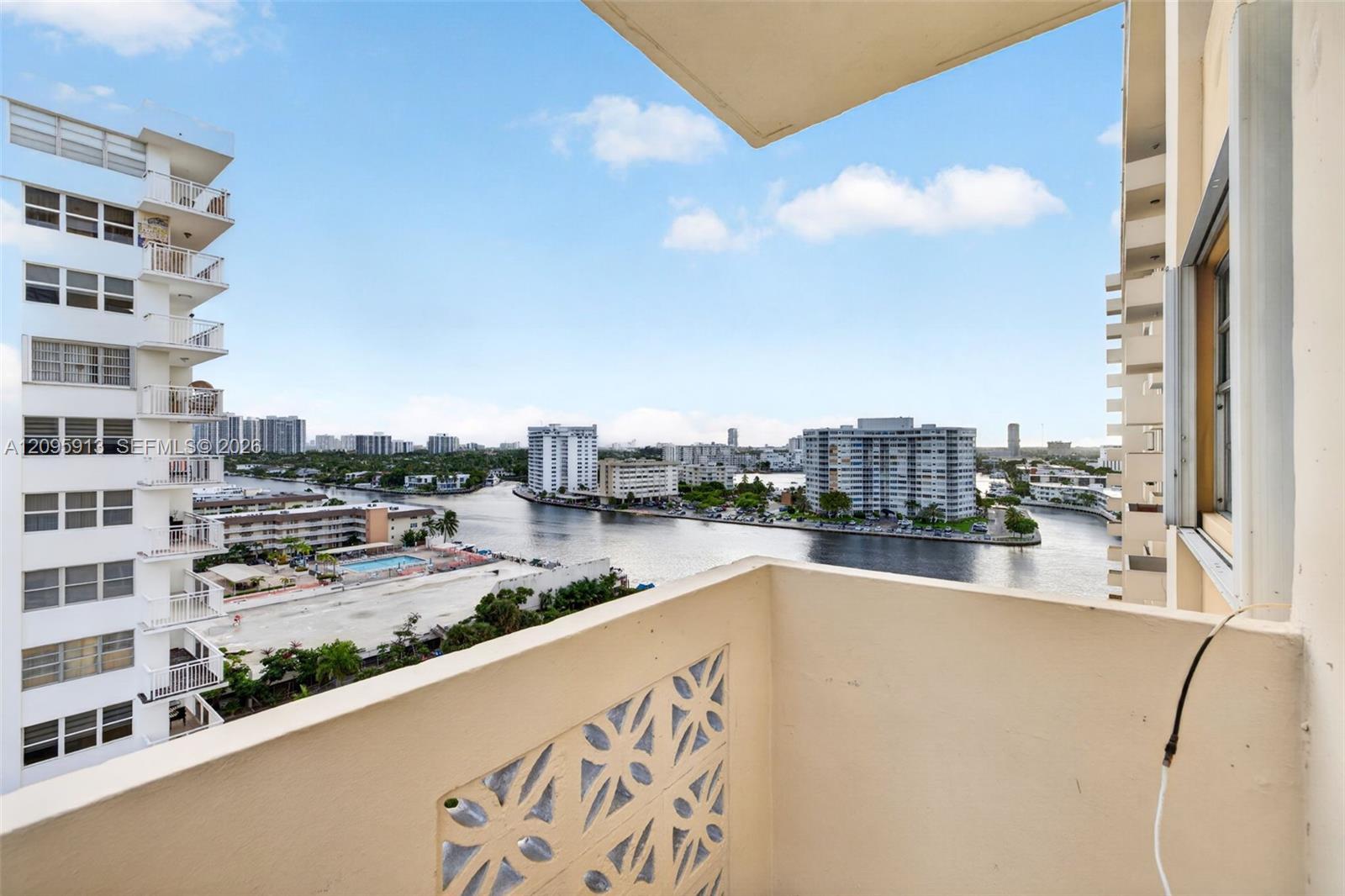 1833 S Ocean Dr # 1202, Hallandale Beach FL 33009