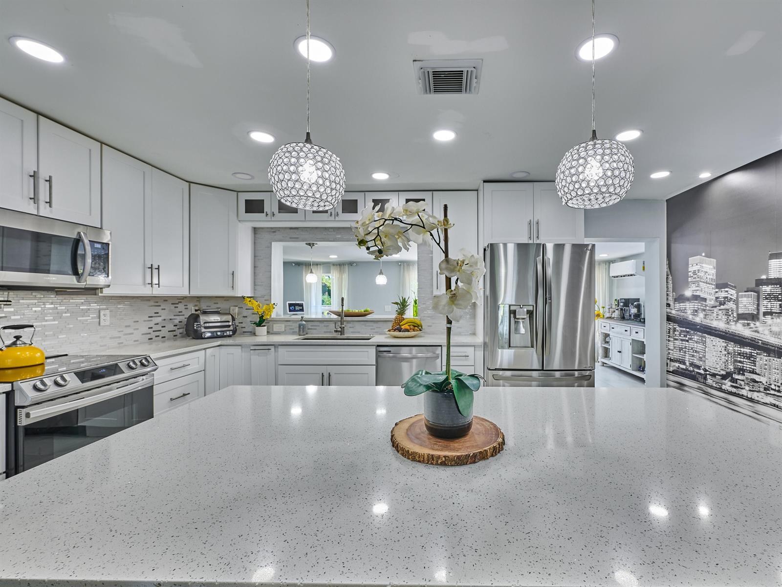 9020 SW 8th Street, Boca Raton FL 33433