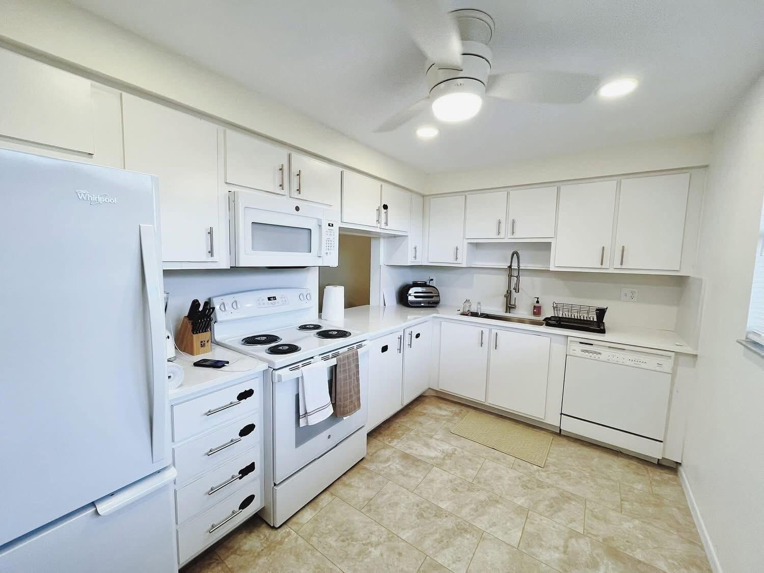 7080 NOVA Drive # 307B, Davie FL 33317