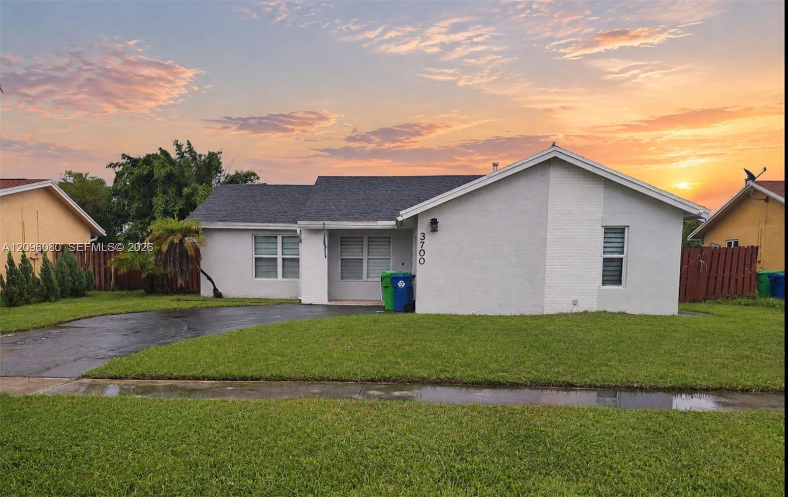 3700 NW 119th Ave, Sunrise FL 33323