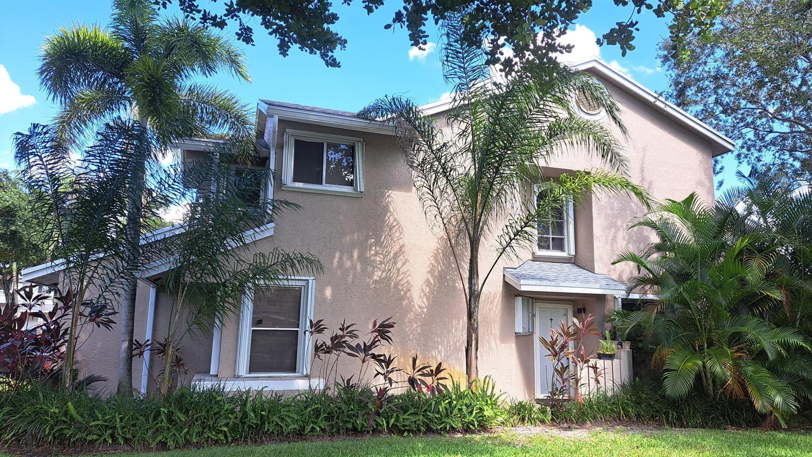 2226 DISCOVERY Circle W, Deerfield Beach FL 33442