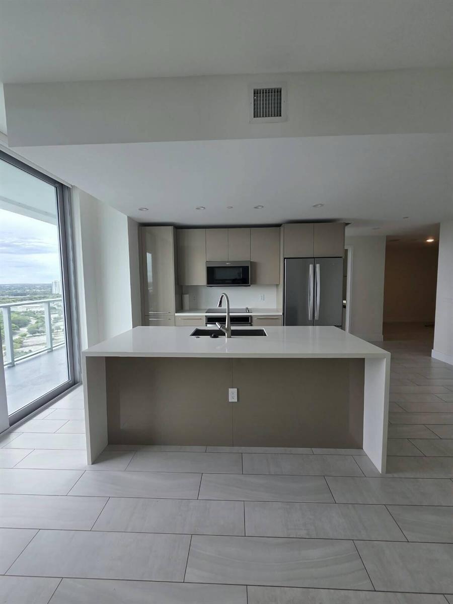 2000 METROPICA Way # 2401, Sunrise FL 33323