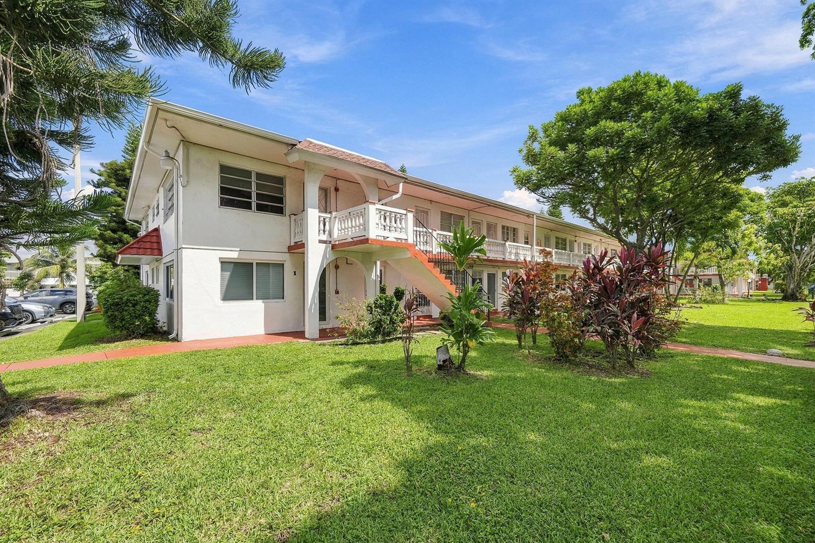 175 NE 203RD Terrace # 24, Miami Gardens FL 33179