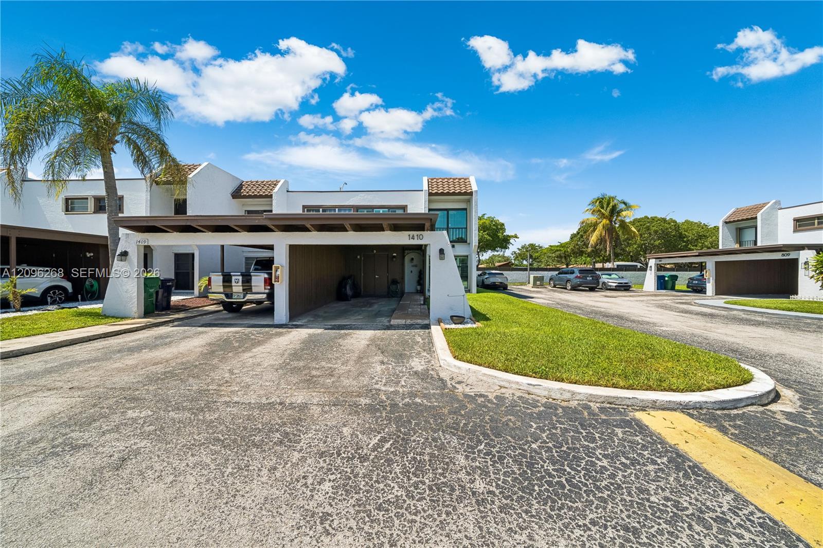 6526 Kendale Lakes Dr # 1410, Miami FL 33183