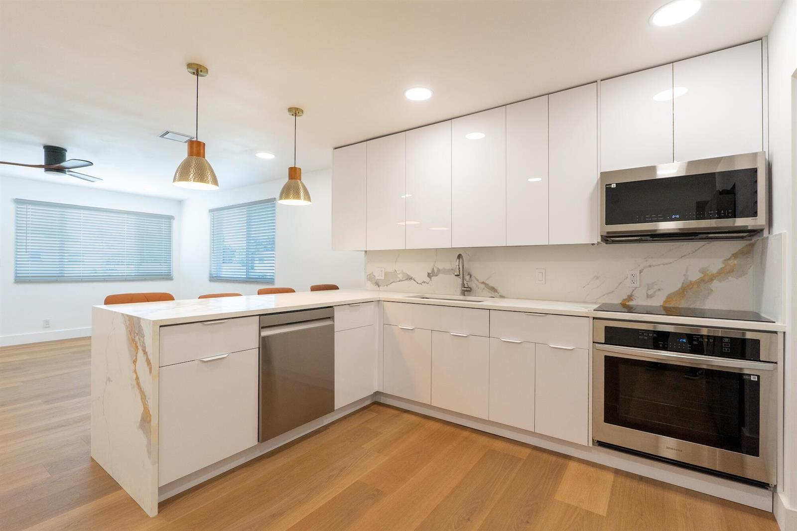 2175 NE 56TH Street # 201, Fort Lauderdale FL 33308