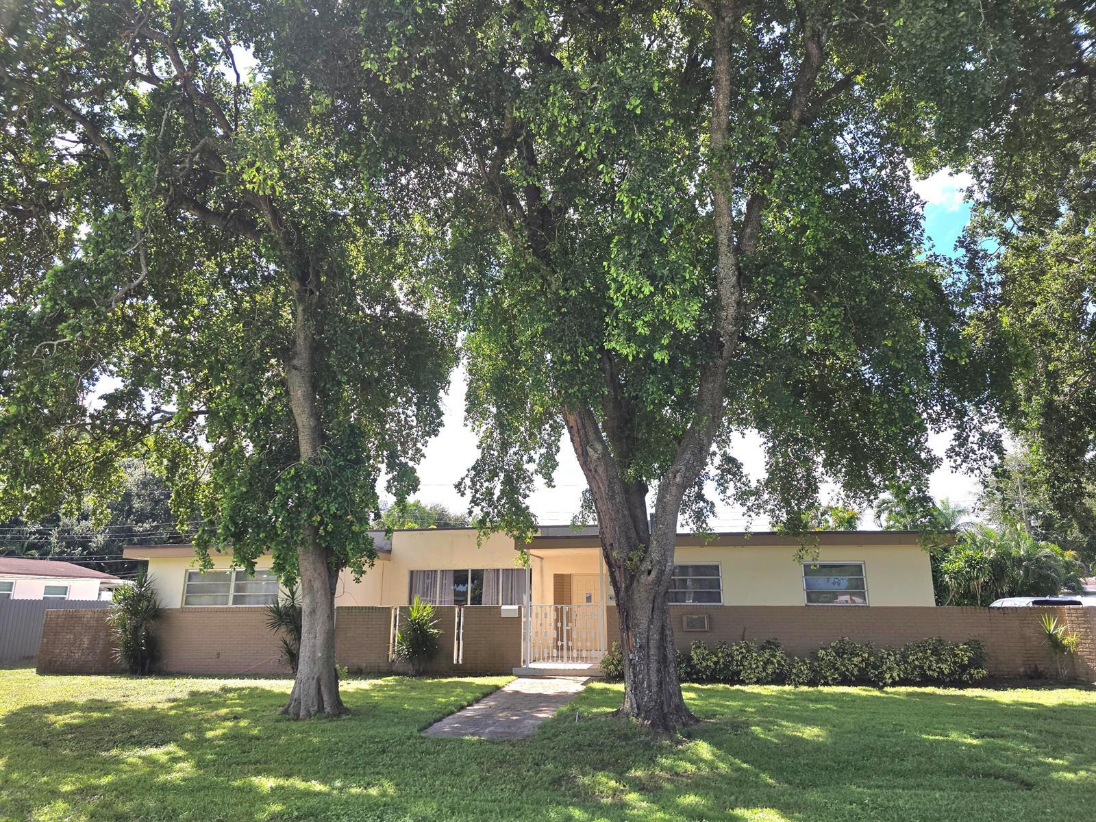 6840 SW 16th Street, Pembroke Pines FL 33023