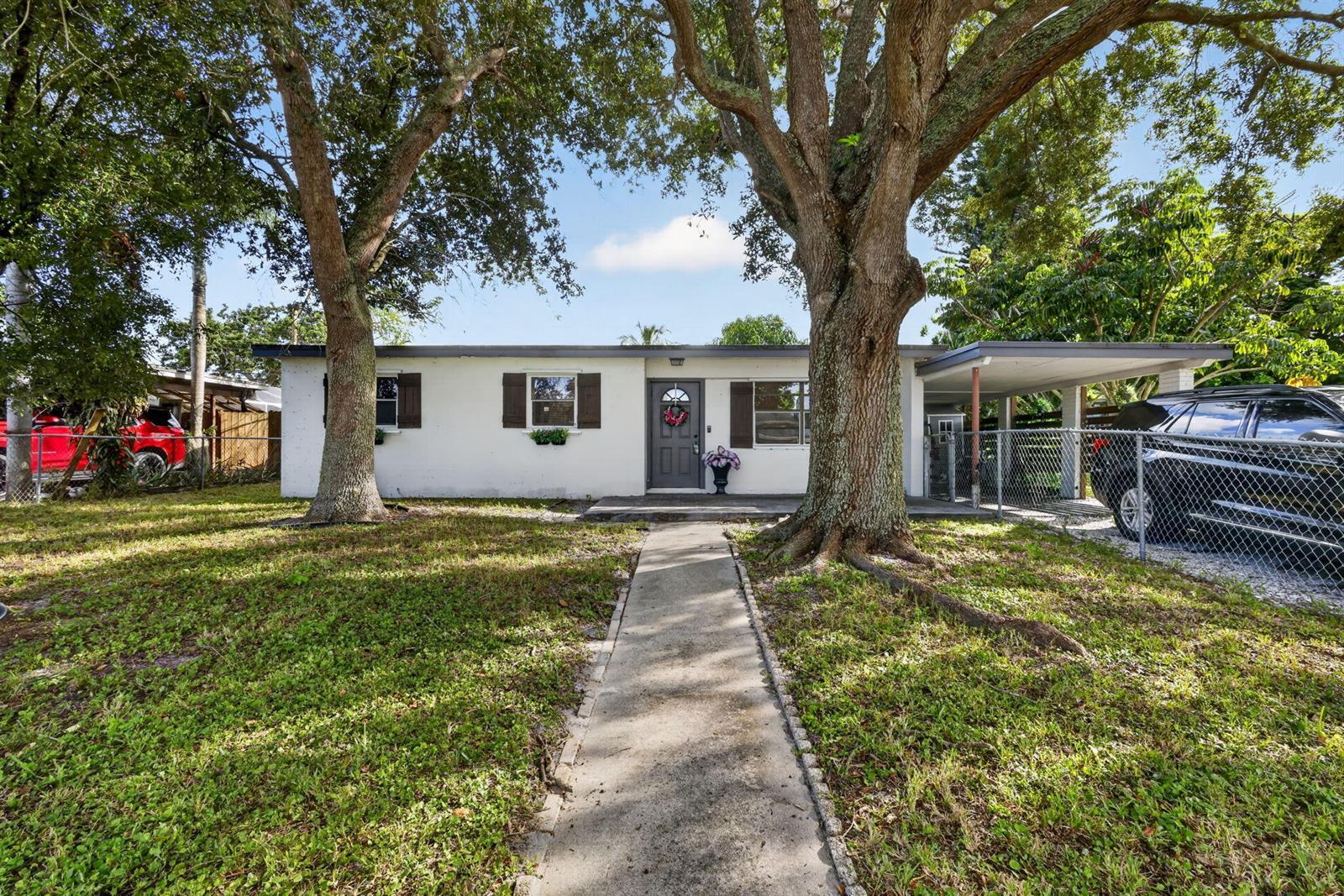 3842 Ocala Road, Lake Worth FL 33462
