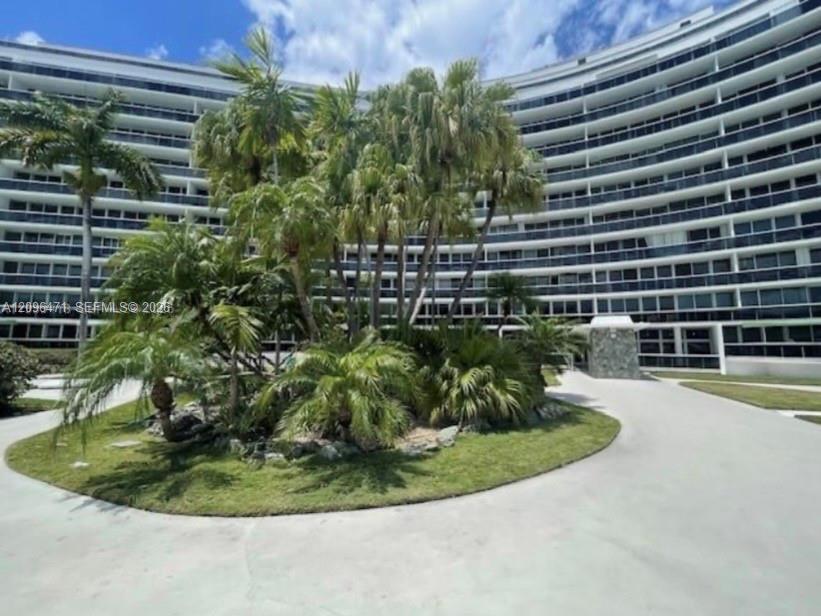 900 Bay Dr # 311, Miami Beach FL 33141