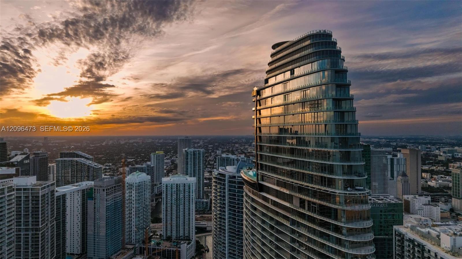 300 Biscayne Boulevard Way # 3805W, Miami FL 33131