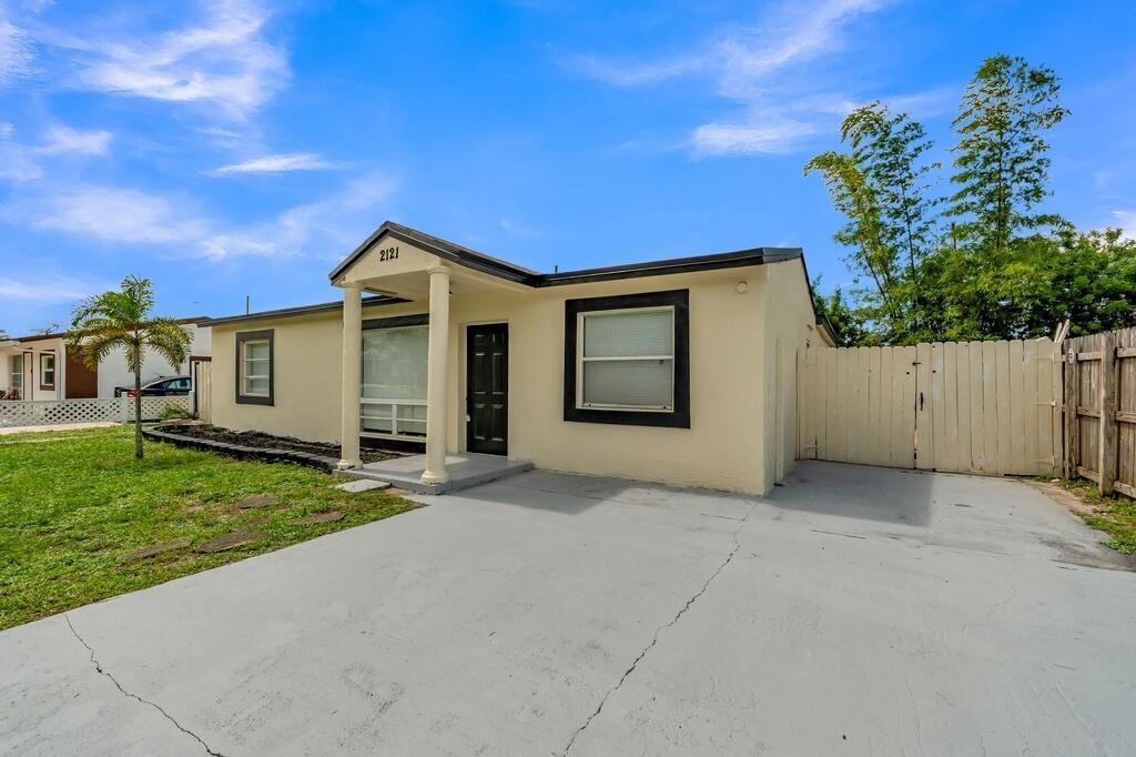 2121 SW 46TH Avenue, Fort Lauderdale FL 33317