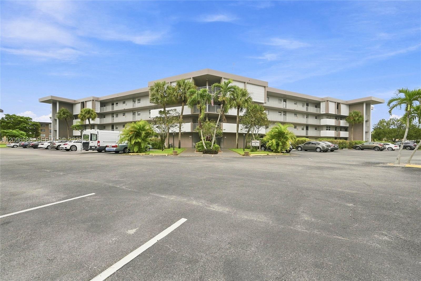2800 NW 47th Ter # 206B, Lauderdale Lakes FL 33313