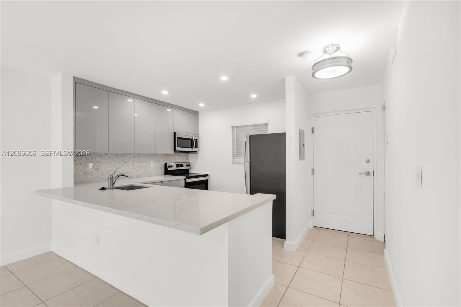 7705 Camino Real # B101, Miami FL 33143