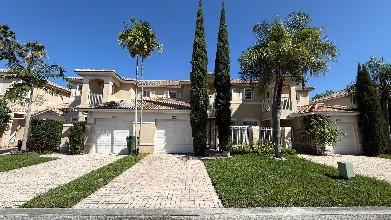 17071 NW 22nd St, Pembroke Pines FL 33028