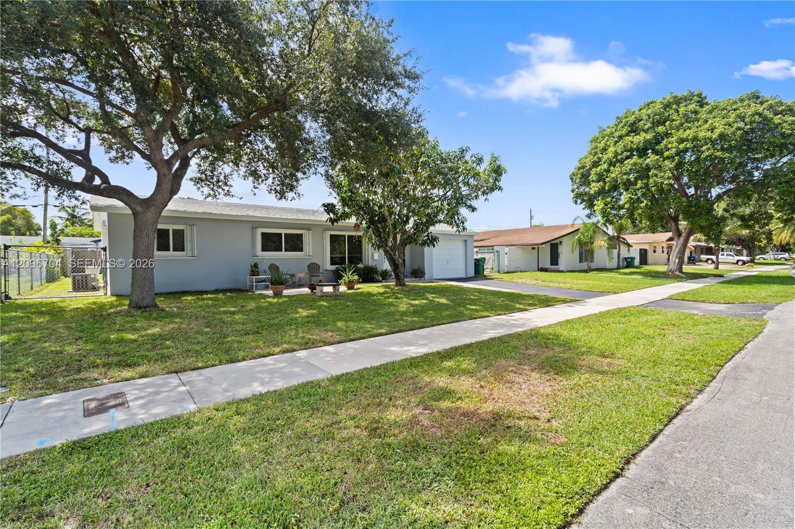 8730 SW 190th St, Cutler Bay FL 33157
