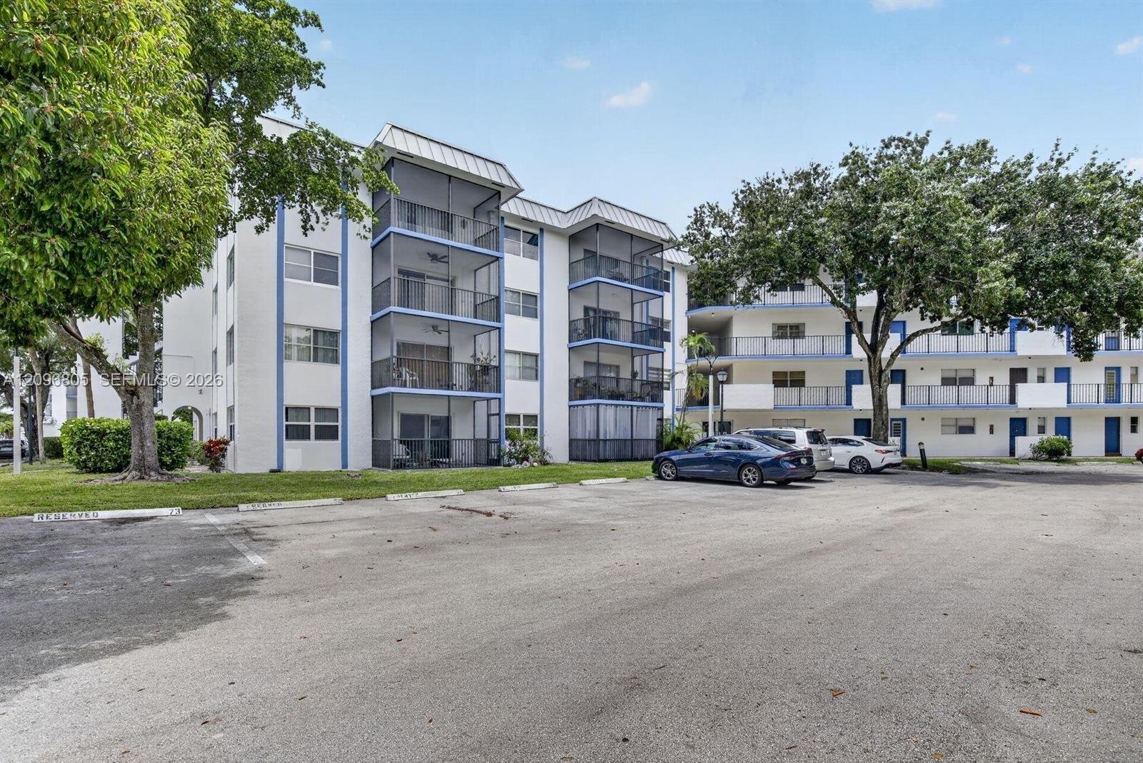 6001 N Falls Cir Dr # 105, Lauderhill FL 33319
