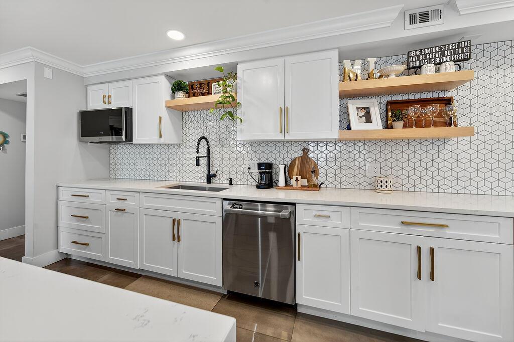 5440 N OCEAN Drive # 1404, Singer Island FL 33404