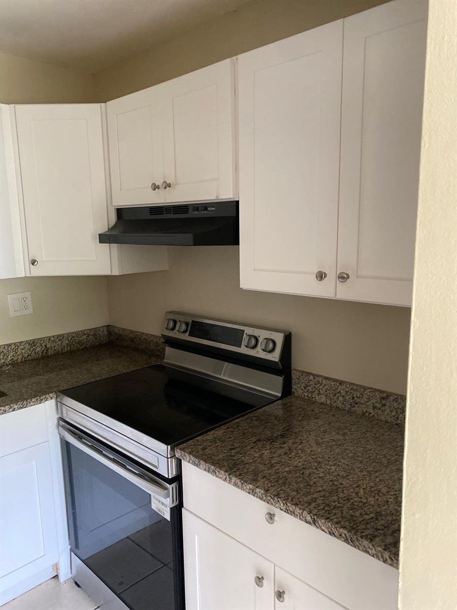 304 NW 30TH Court # 205, Pompano Beach FL 33064