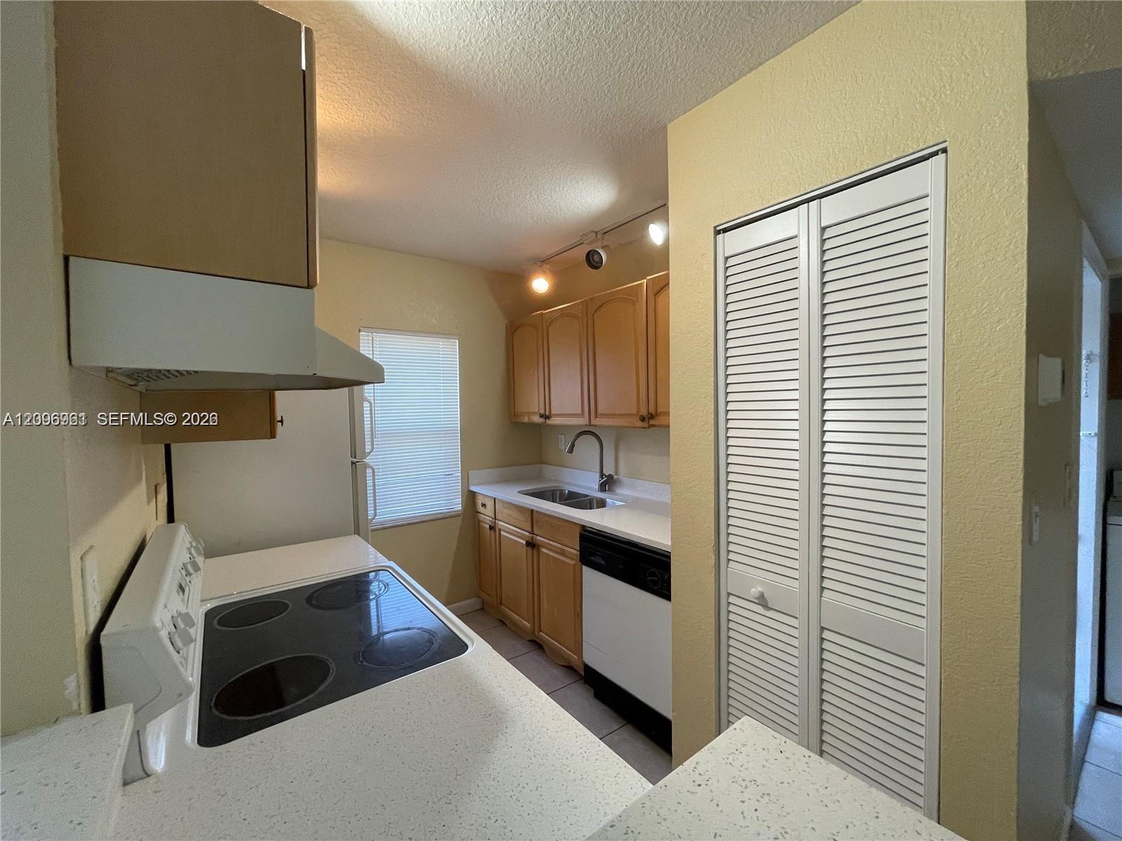 11626 NW 26th Ct # 4, Coral Springs FL 33065