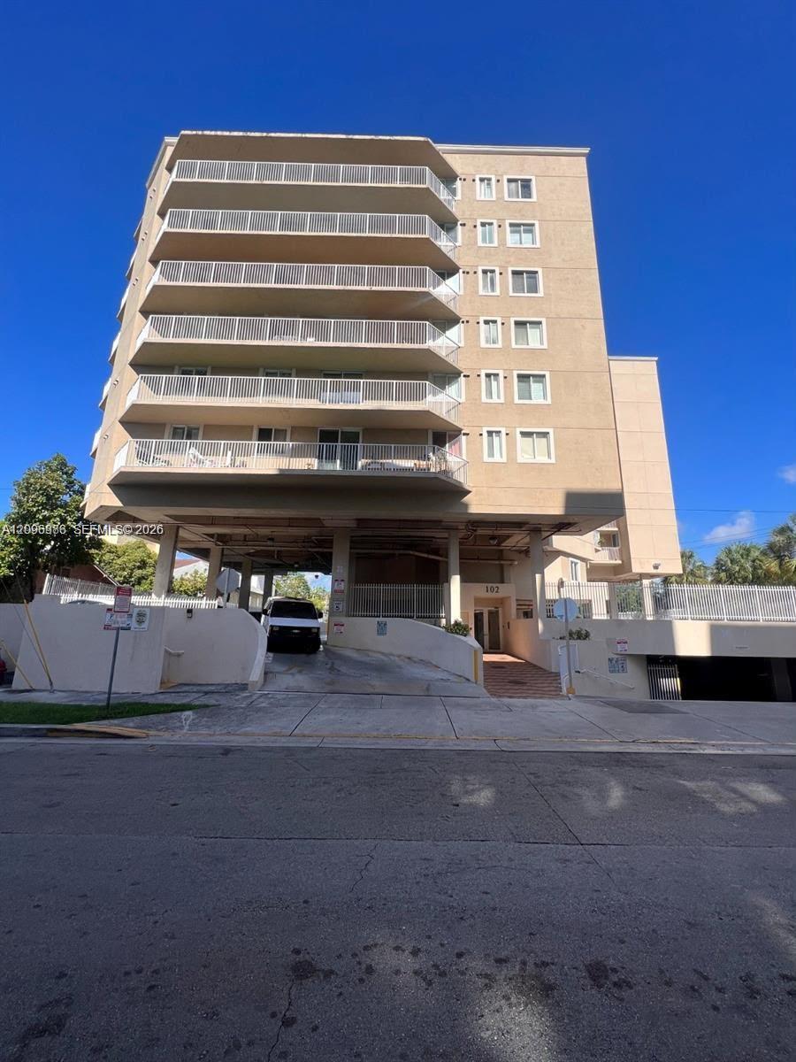 102 SW 6th Ave # 507, Miami FL 33130