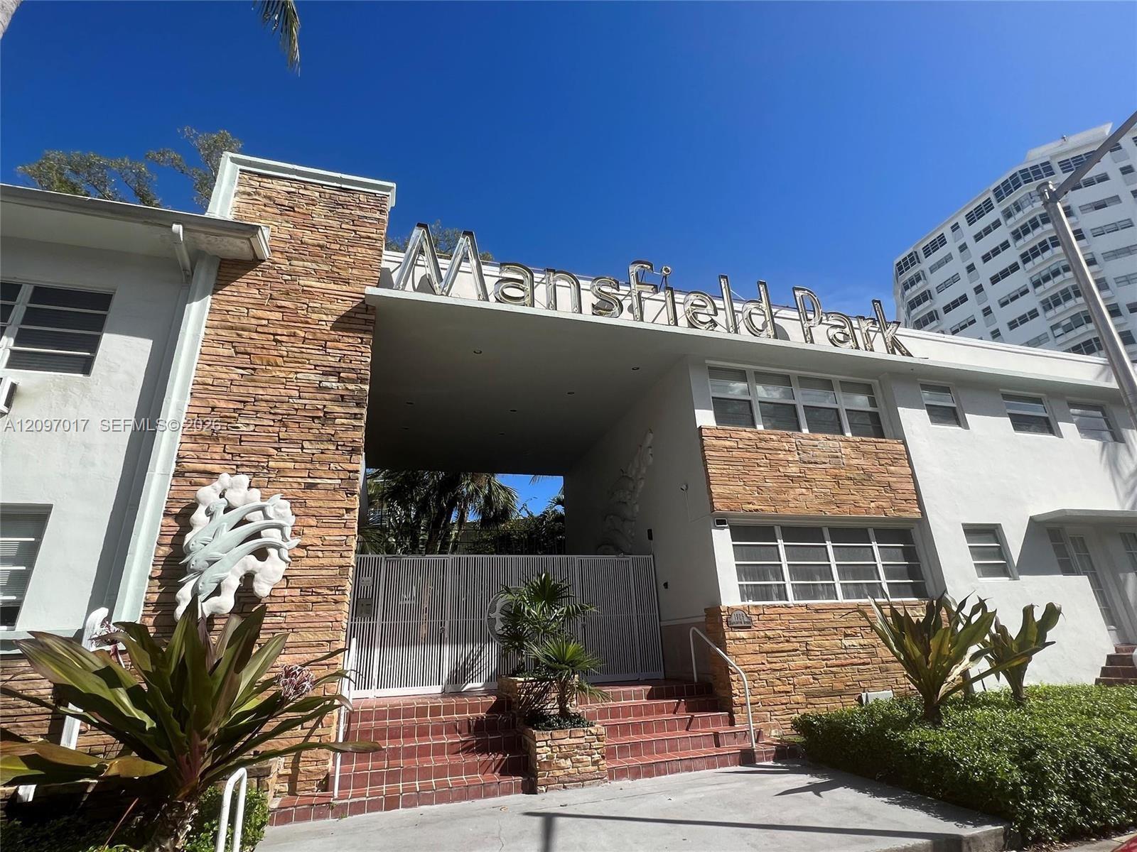 1925 Washington Ave # 10, Miami Beach FL 33139