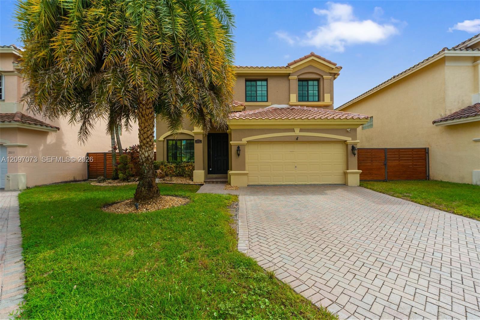 2001 NW 99th Ter, Pembroke Pines FL 33024