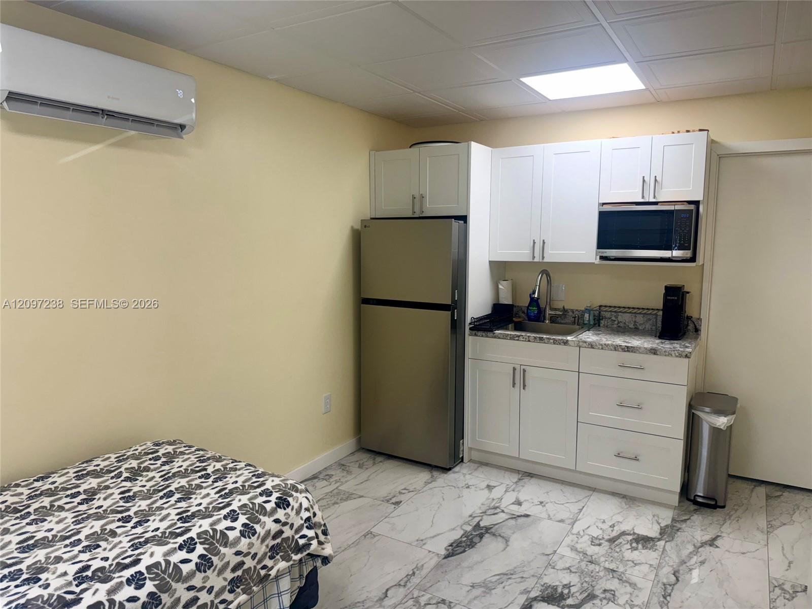 1747 Adams St Rear, Hollywood FL 33020