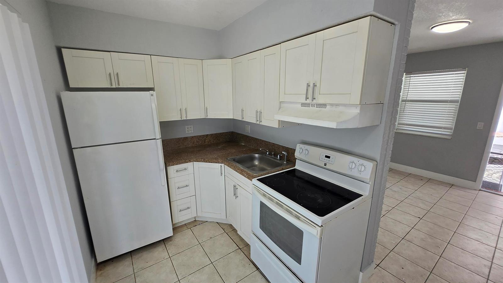 16951 NE 18TH Avenue # 6, North Miami Beach FL 33162