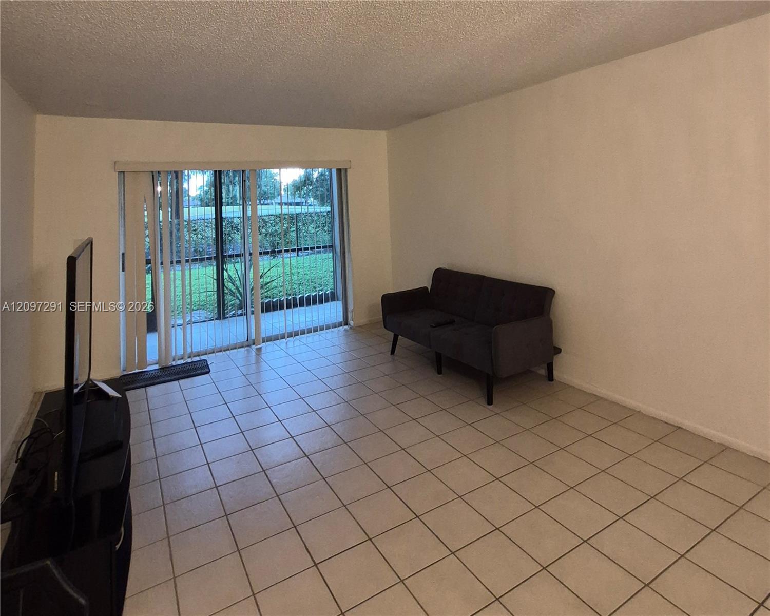 8000 Fairview Dr # 107, Tamarac FL 33321