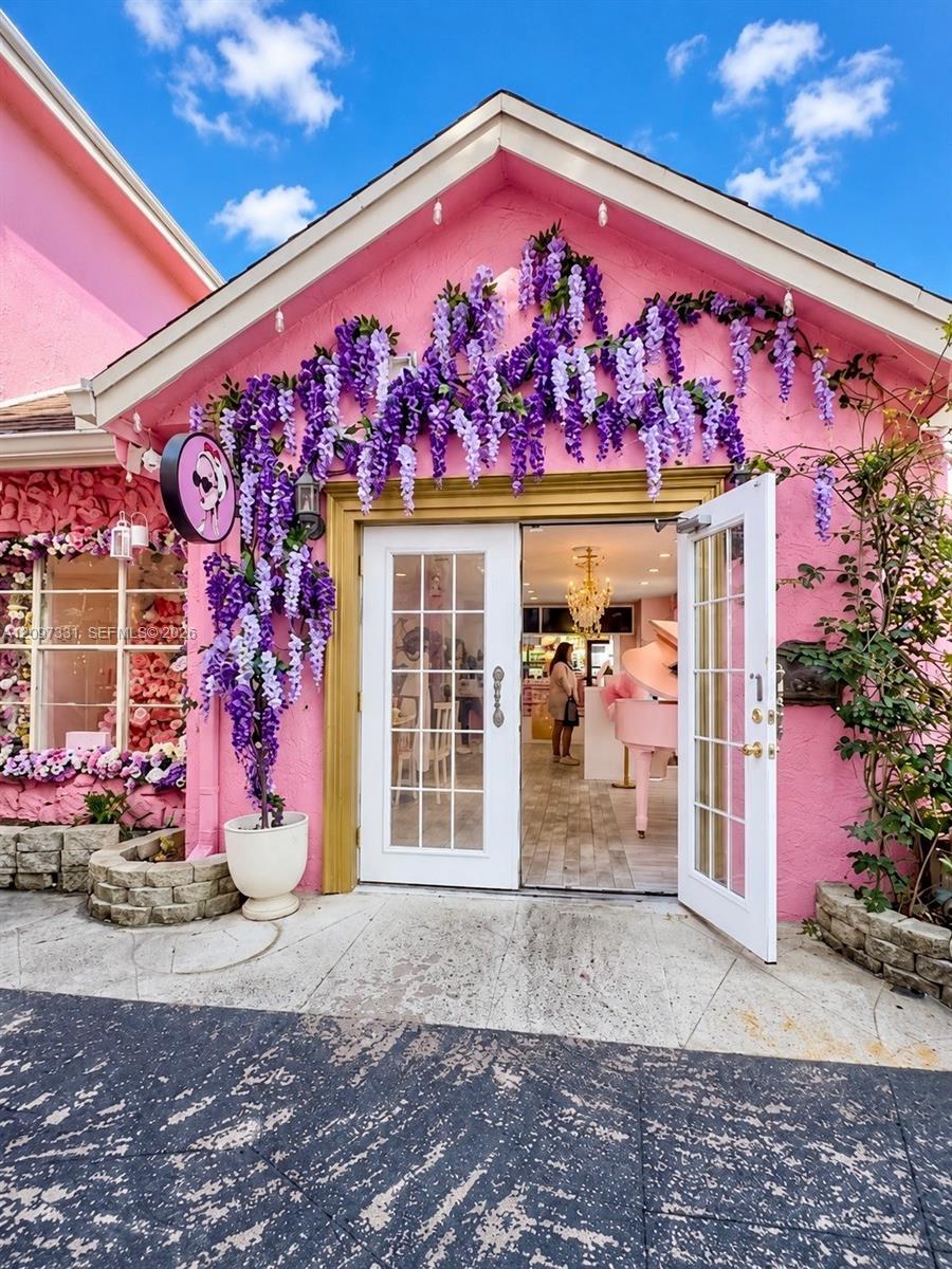 17840 W Dixie Hwy, North Miami Beach FL 33160