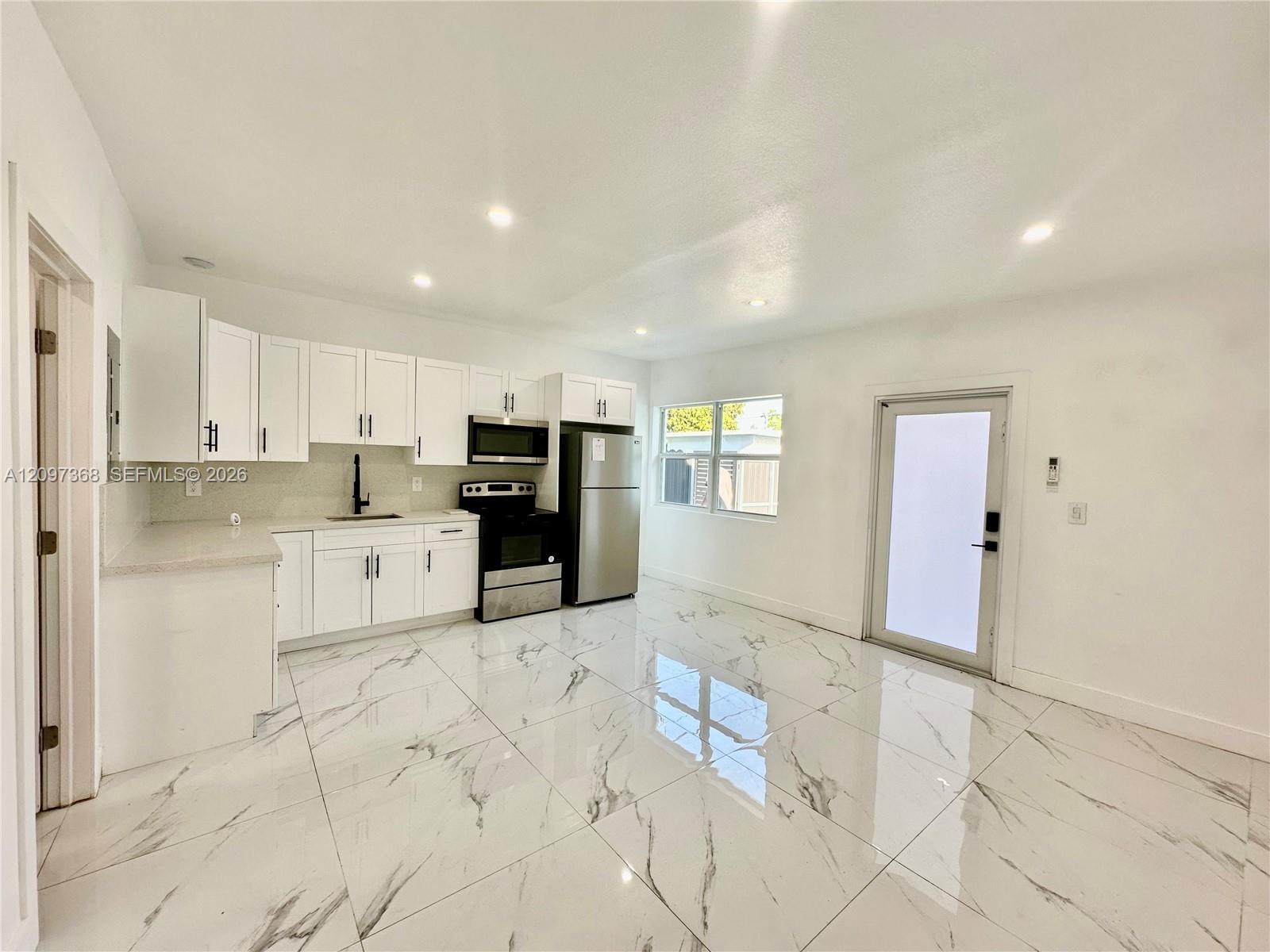 1700 Thomas St # 1, Hollywood FL 33020