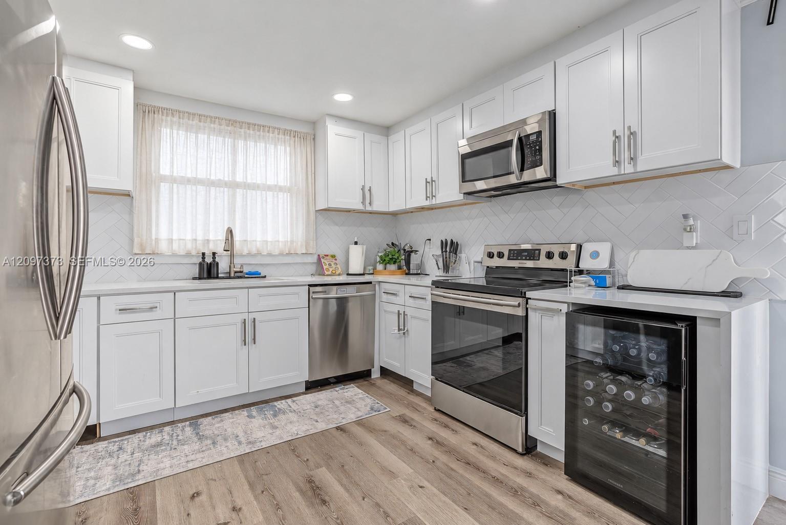 7904 NW 66th Ter, Tamarac FL 33321