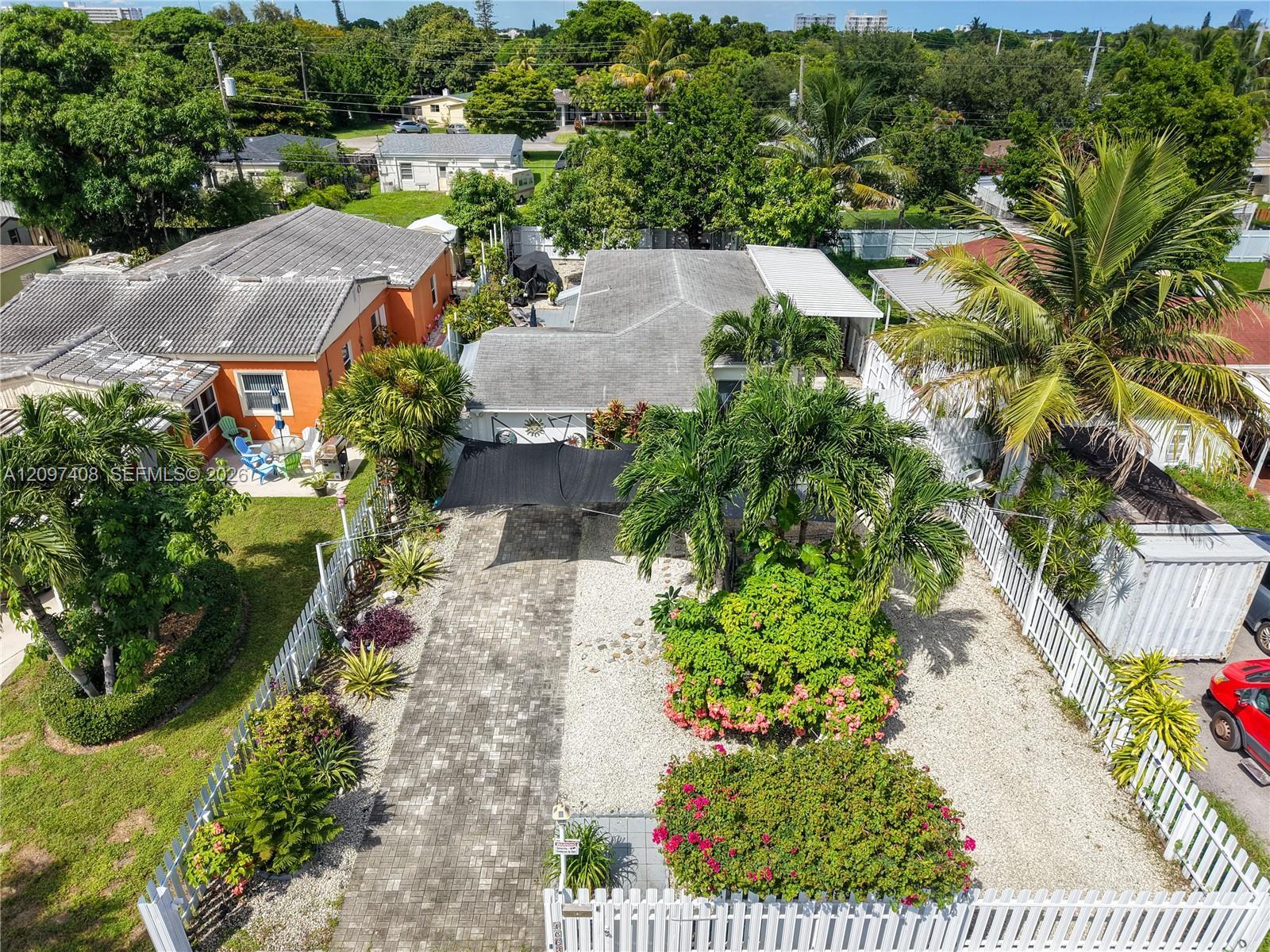 1663 NE 176th St, North Miami Beach FL 33162