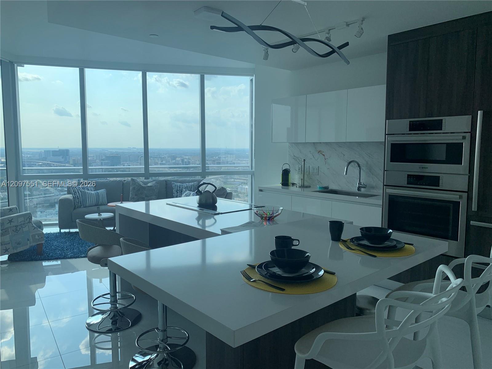 851 NE 1st Ave # 3404, Miami FL 33132