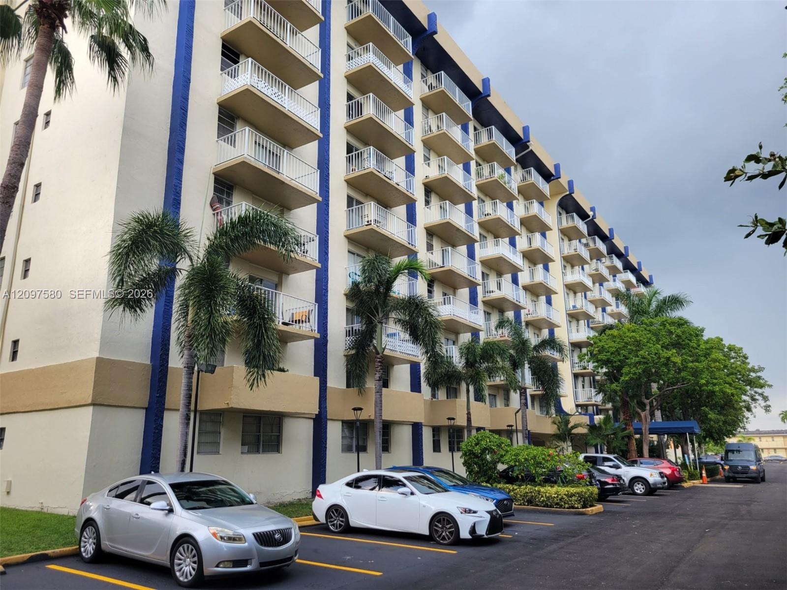 4550 NW 9th St # 902E, Miami FL 33126