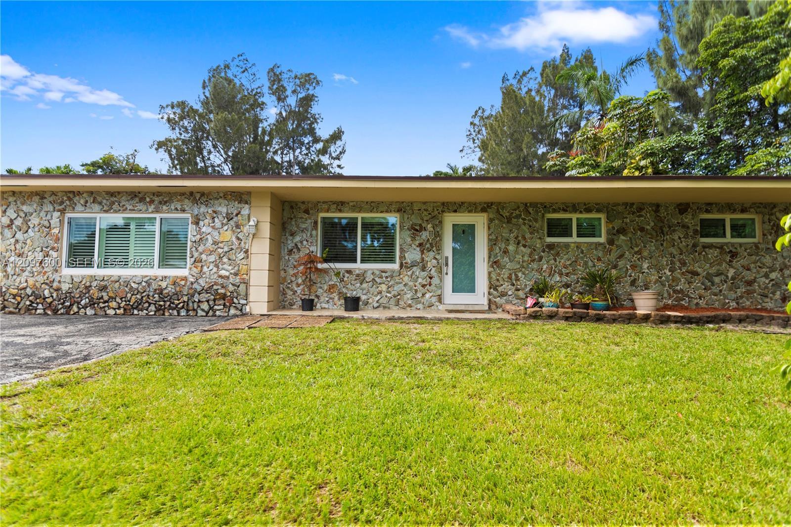 4801 SW 59th Ter, Davie FL 33314