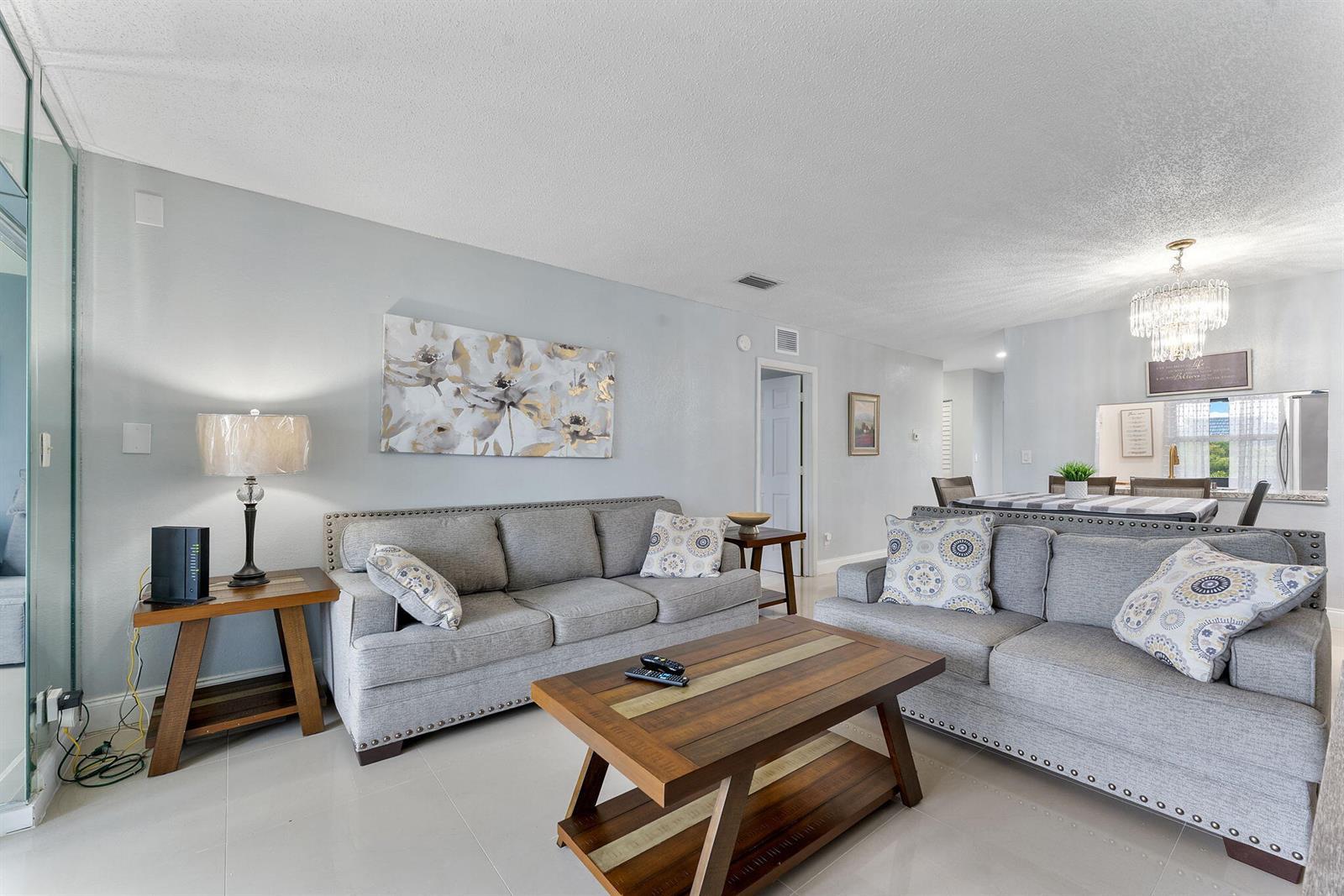 7807 Golf Cir Drive # 305, Margate FL 33063