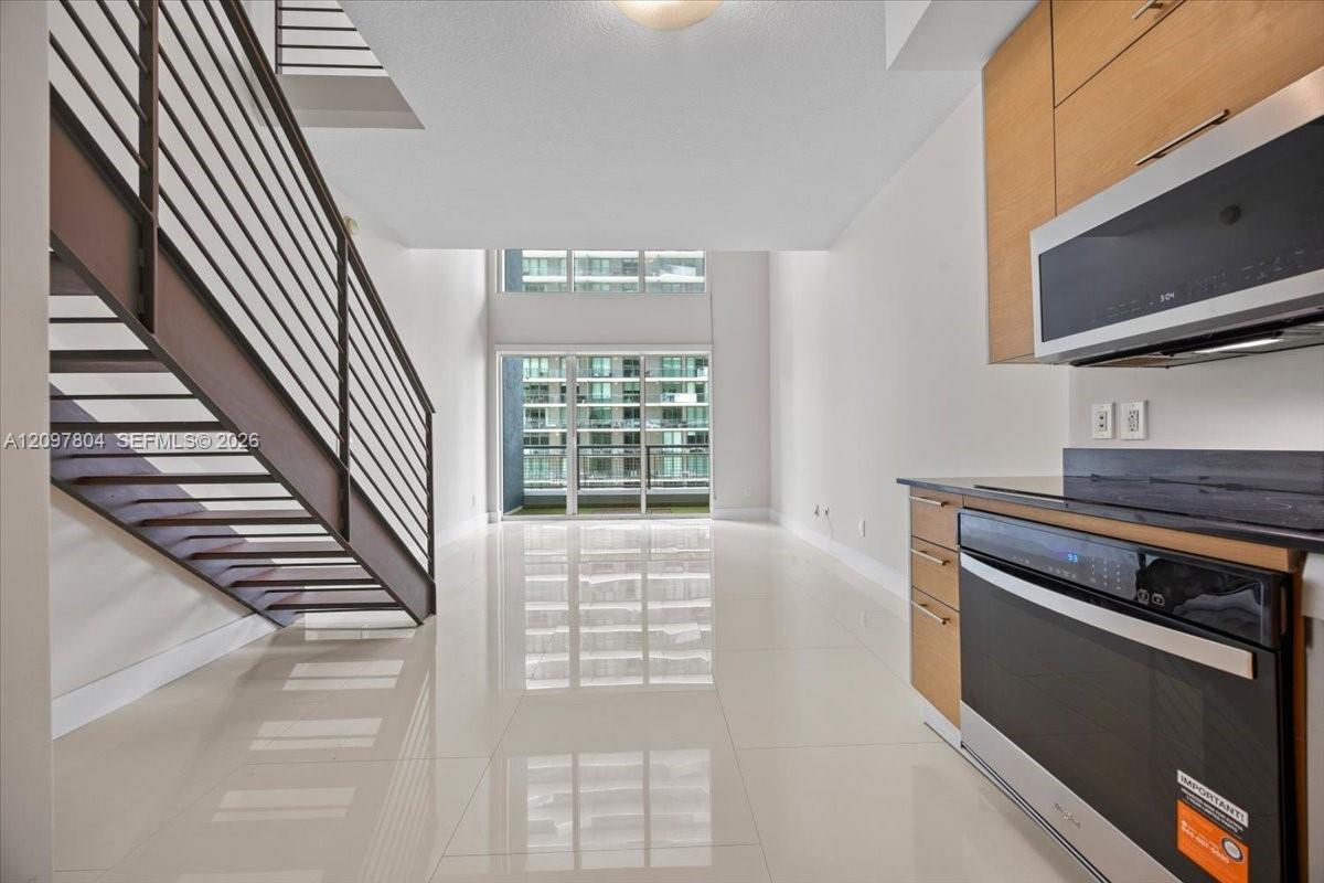 60 SW 13th St # 2614, Miami FL 33130