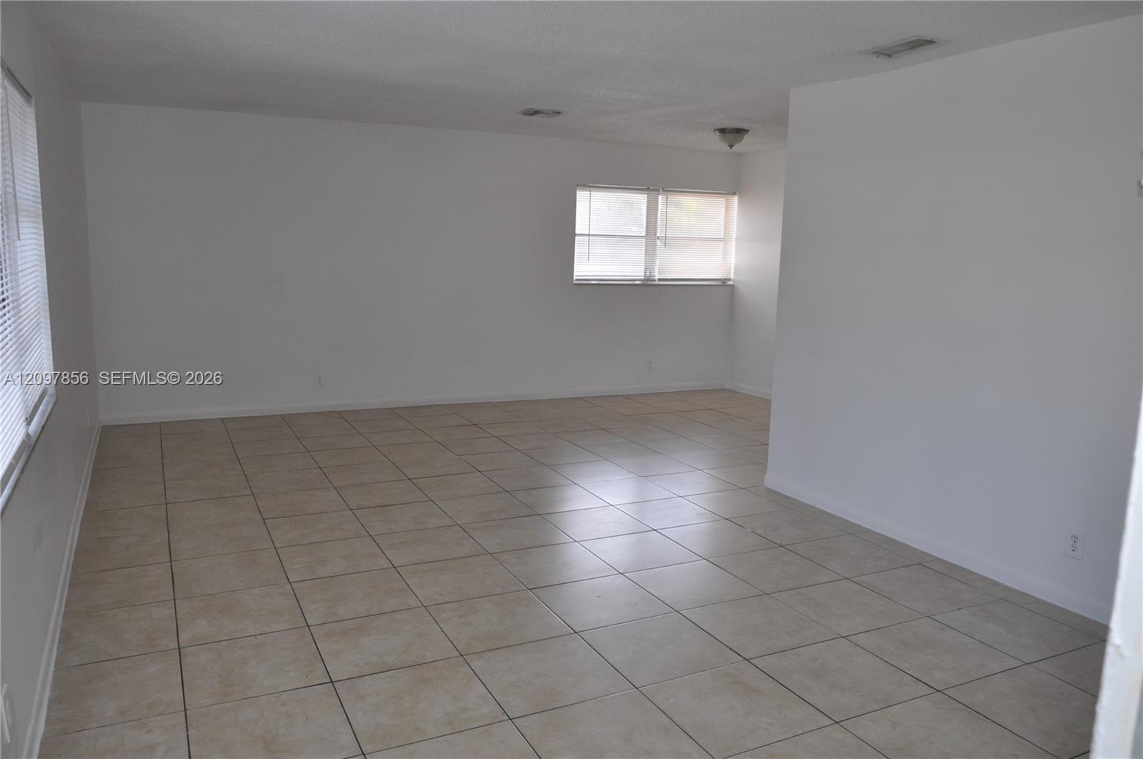 3200 Coral Springs Dr # 211, Coral Springs FL 33065