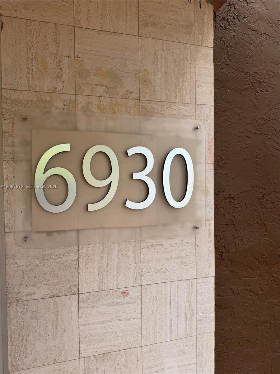 6930 Miami Gardens Dr # 103, Hialeah FL 33015