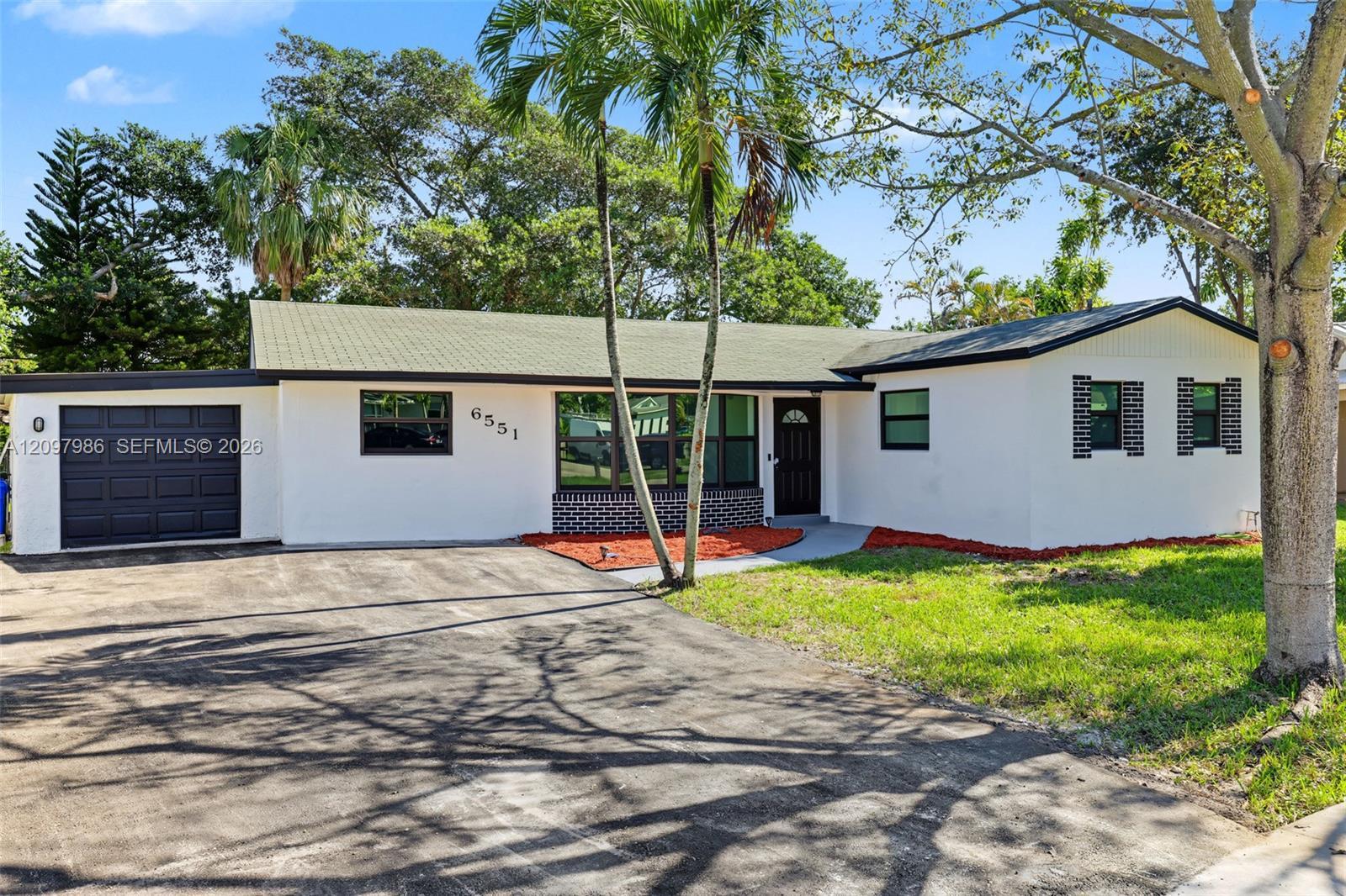 6551 NW 8th Ct, Margate FL 33063